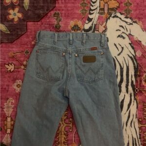 Woman’s Light Blue Jeans